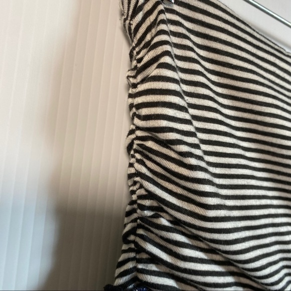 MIMI CHICA Strapless Bandeau dress. Ruched stripe bandeau, gathered skirt. M - Picture 2 of 8